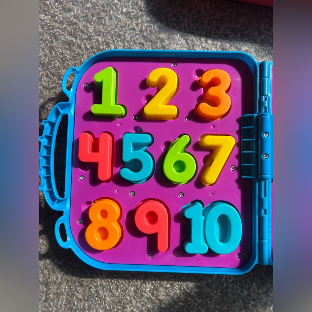Sesame Street On the Go Letters Numbers Elmo & Cookie Monster Take along Cases - Picture 6 of 9